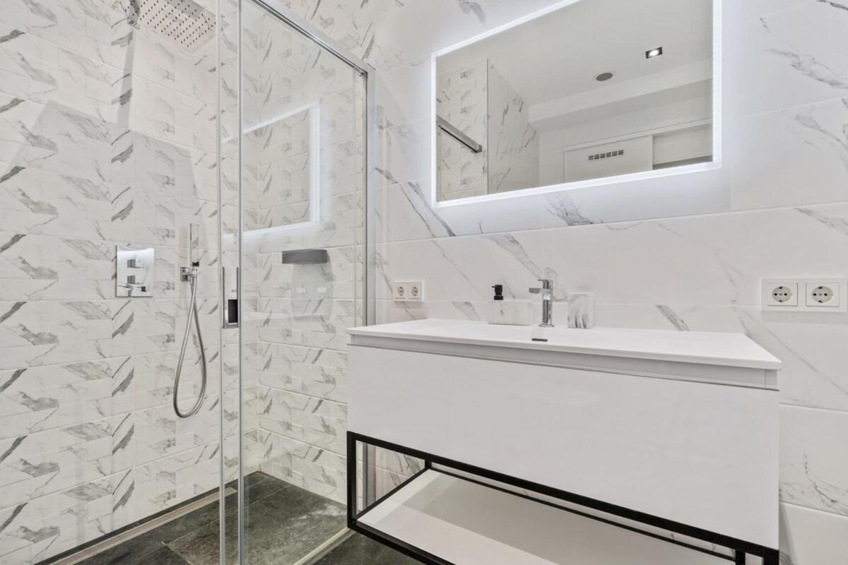 Appartement De Luxe 1 Chambre A Coucher, Centre Commercial, Piscine Et Fitness ルクセンブルク エクステリア 写真